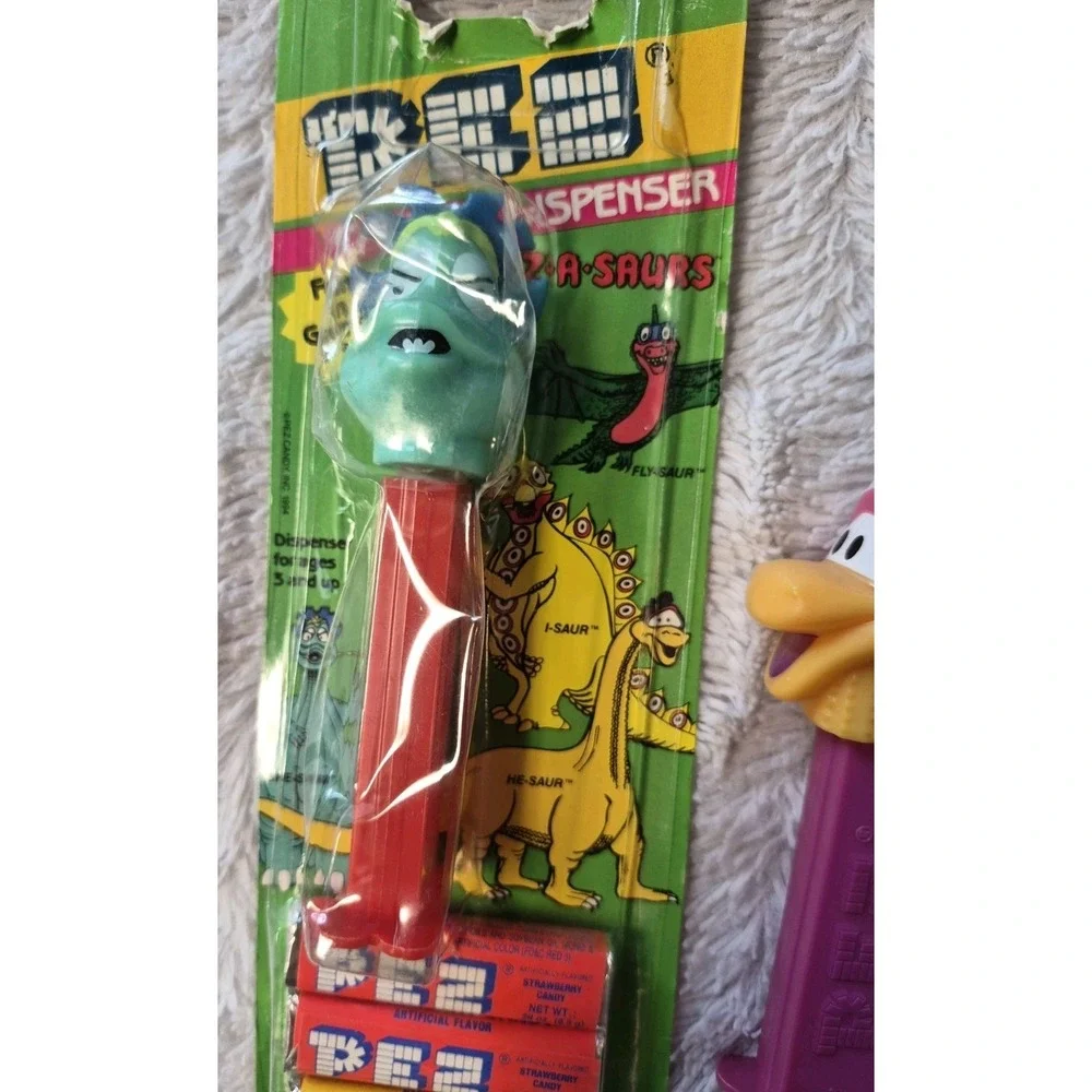 Vintage Lot Of 4 90s PEZ-A-SOARS Dispenser Dinosaurs She-Saur He-Saur Dino